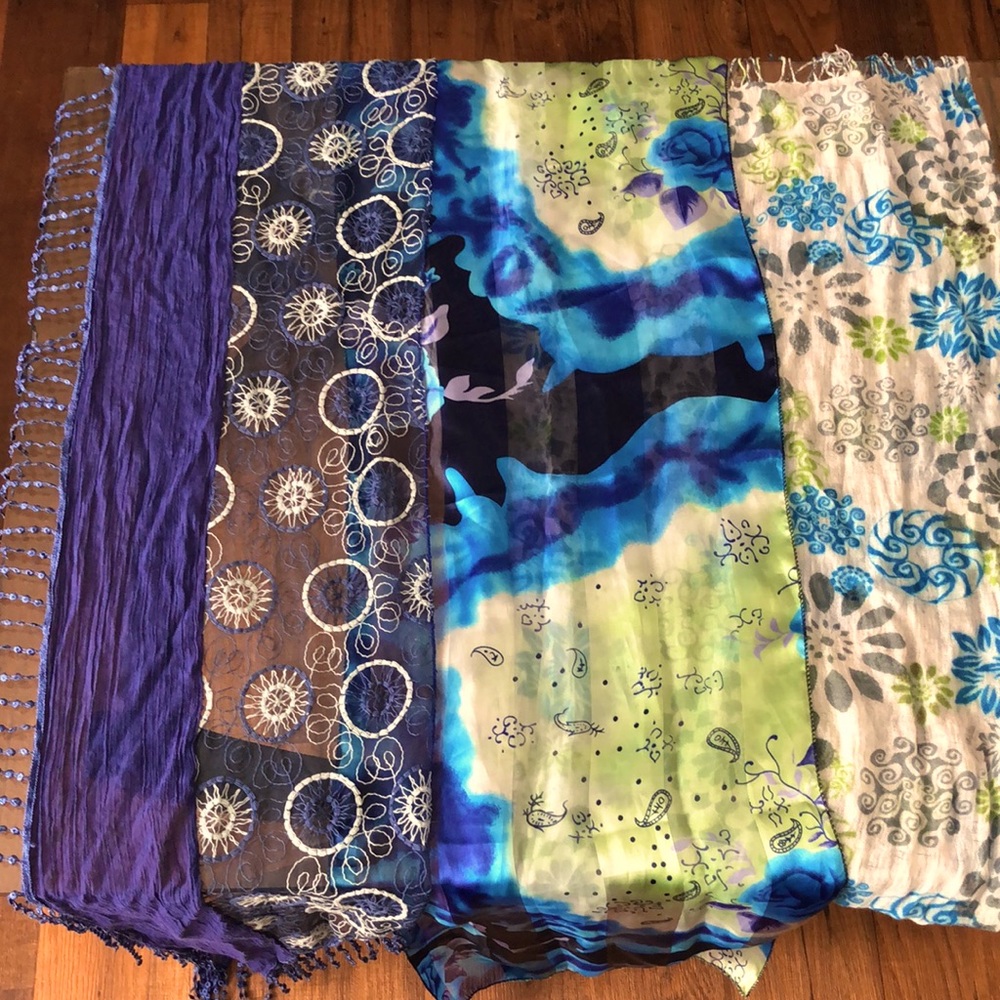 3 accessory scarves